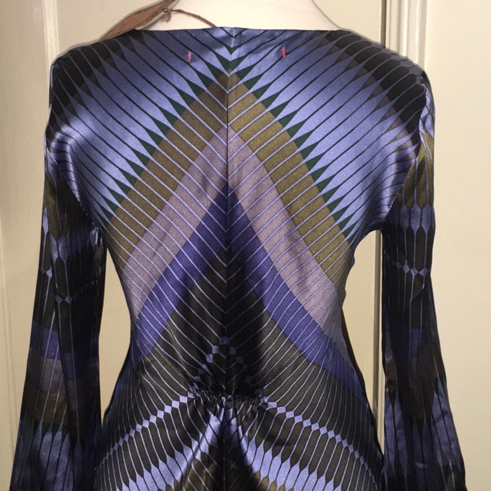 A common Thread Dress - Picture 7 of 10